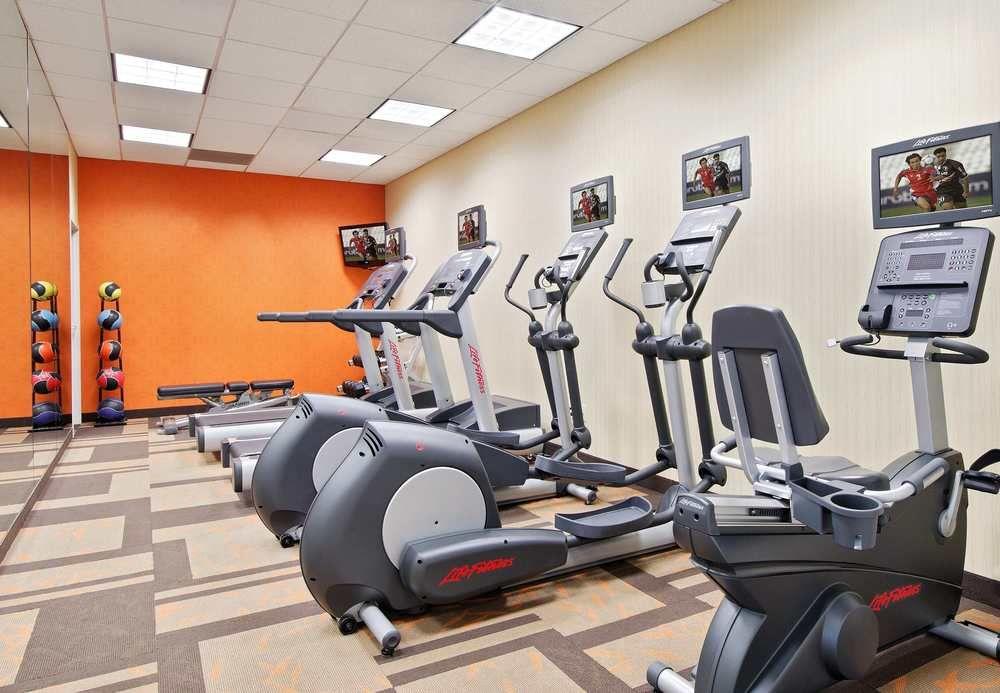 Courtyard By Marriott Little Rock Downtown Hotel Екстериор снимка